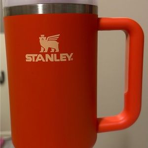 Stanley 40oz Tumbler Flowstate Tigerlilly